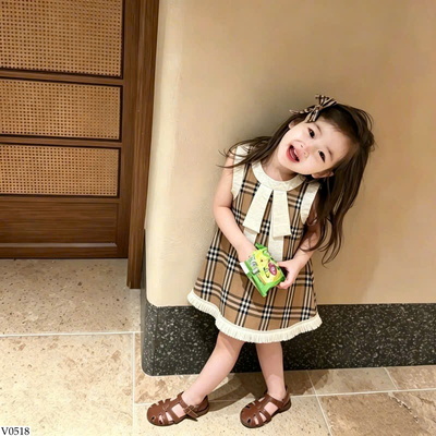 V0518 VÁY KẺ CHO BG