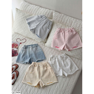 QG5909 QUẦN SHORT JEANS ĐÍNH ĐÁ BG