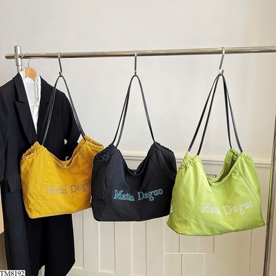 TM8192 TÚI TOTE THÊU CHỮ
