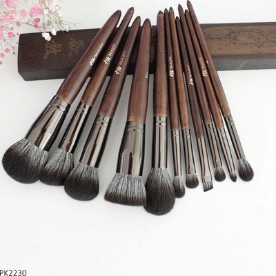 PK2230 BỘ CỌ TRANG ĐIỂM