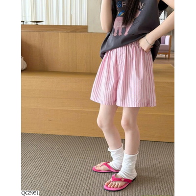QG5951 SHORT SỌC HỒNG AMBB