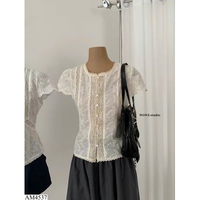 AM4537 ÁO SƠ MI REN THÊU HOA NHÍ CỔ TRÒN W.G.W.E