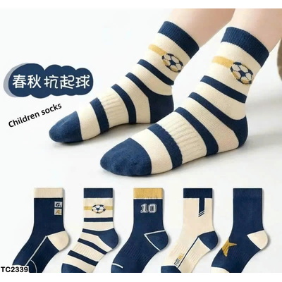 TC2339  SET 5 ĐÔI TẤT TRẺ EM