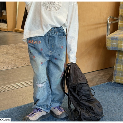 QG6031 QUẦN JEANS VẢY SƠN ADBABY