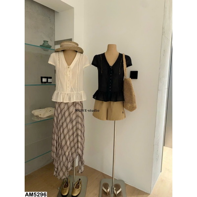 AM5296 ÁO VOAN BÈO CỔ V W.G.W.E