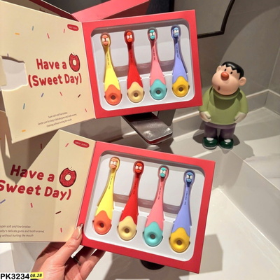 PK3234  SET 4C BÀN CHẢI CHO BÉ
