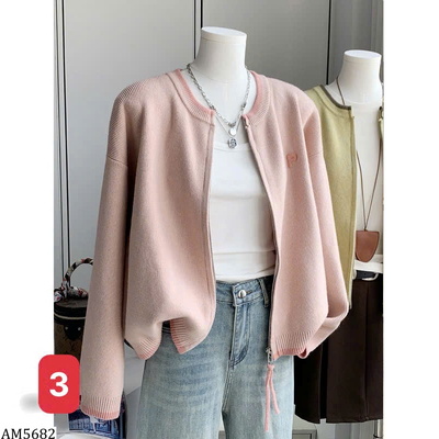 AM5682 ÁO KHOÁC LEN CHỮ P NỮ