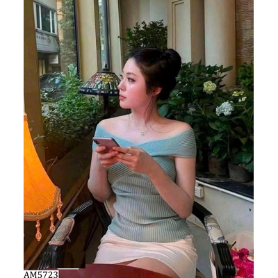 AM5723  ÁO LEN TĂM KIỂU TRỄ VAI XOẮN NGỰC / VẮT CHÉO MOSESQUEEN