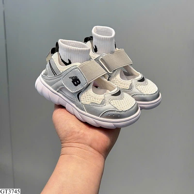 GT3745 GIÀY THỂ THAO QUAI DÁN CHO BT